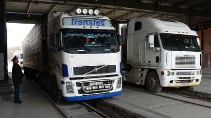 Не более 200 л в баке. Латвия ограничила ввоз топлива коммерческими фурами