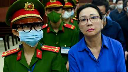Миллиардершу из Вьетнама обязали выплатить 9 млрд долларов — иначе её казнят