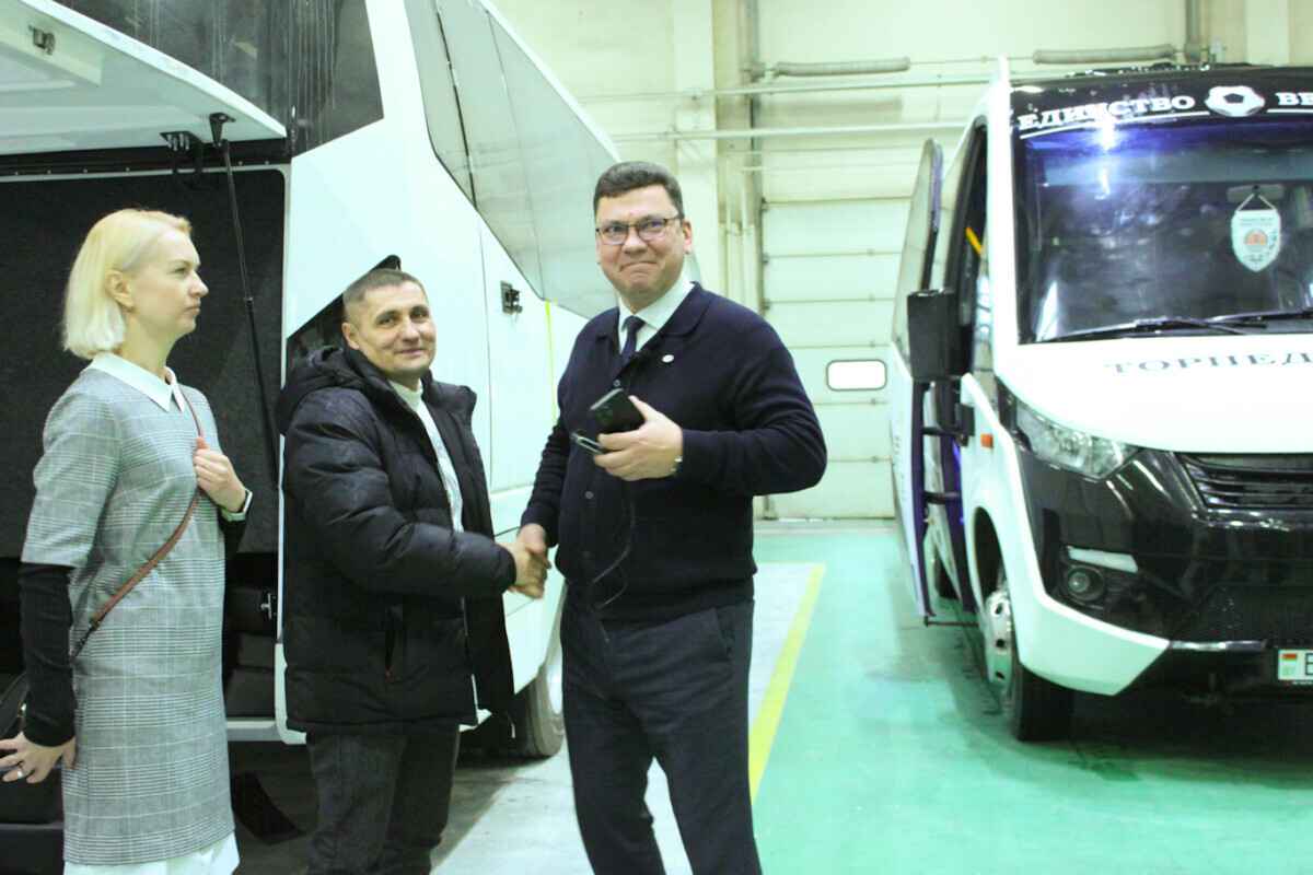 Китайская звезда в белорусском исполнении. В Борисове начали выпускать автобусы под новым брендом AVIOR