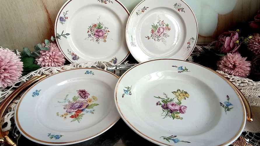 Тарелки советских времён, глазированные серебристыми и золотистыми узорами нельзя использовать в микроволновке