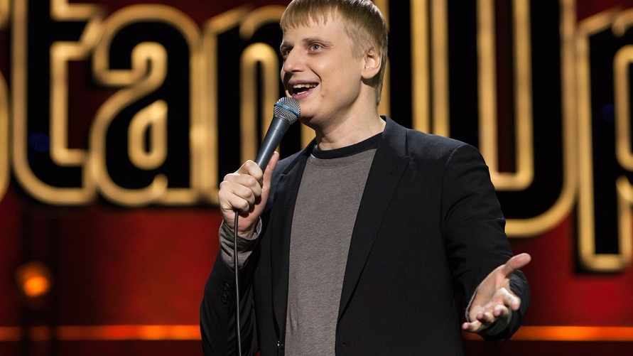 Минский суд заочно приговорил стендап-комика Комиссаренко к 6 годам тюрьмы