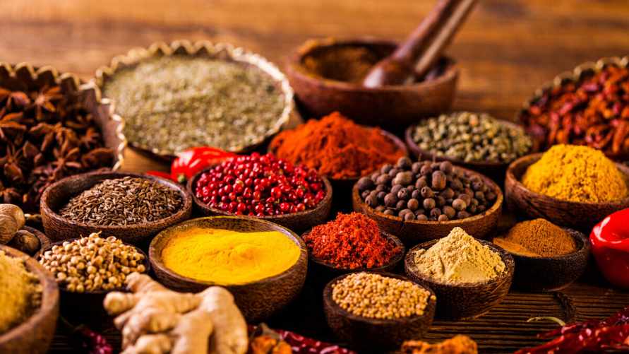 Мало кто знает о ценных свойствах этого недорогого «короля специй». Почему полезен особенно зимой?