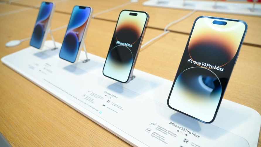 Apple сняла с продаж три модели iPohone в 29 странах. А что в Беларуси?