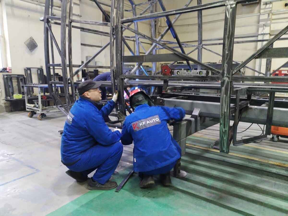 Китайская звезда в белорусском исполнении. В Борисове начали выпускать автобусы под новым брендом AVIOR