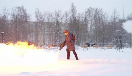 Видео с уборкой снега под музыку из фильма