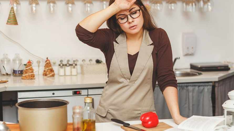 Что делать, если не хочется готовить на Новый год? Собрали 9 простых решений для новогоднего стола