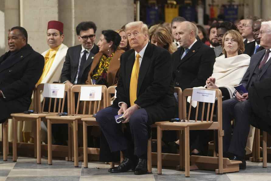 «Восстал, как феникс» - Собор Парижской Богоматери торжественно открыли спустя 5 лет после пожара