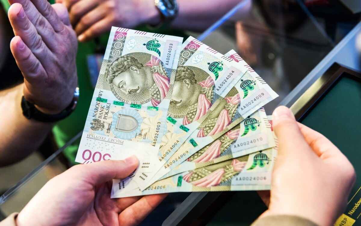 Сколько на самом деле зарабатывают поляки? В Главном статистическом управлении назвали суммы