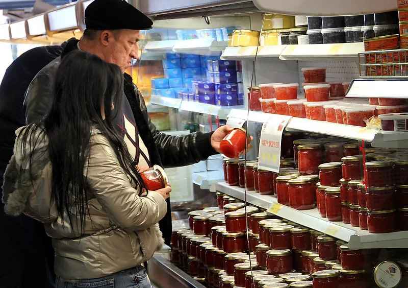 В МАРТ объяснили, почему икра в Беларуси подорожала на 33%. На что еще могут вырасти цены перед Новым годом?