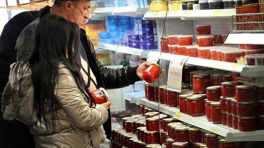 В МАРТ объяснили, почему икра в Беларуси подорожала на 33%. На что еще могут вырасти цены перед Новым годом?