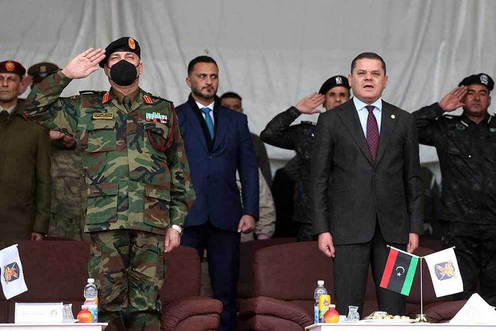 Премьер Ливии пригрозил войной России