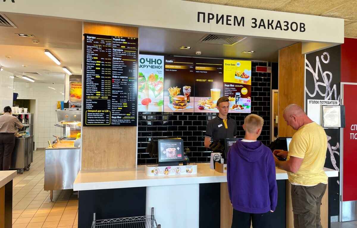 Mak.by пообещал дарить белорусам бесплатные носки. Что попросили взамен?