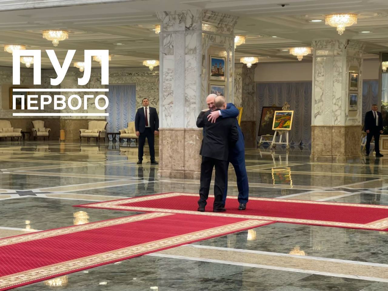 Путин прилетел в Минск. Что будут обсуждать с Лукашенко?