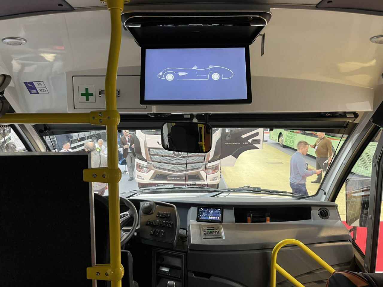 МЗКТ представил новую модификацию белорусского туристического автобуса