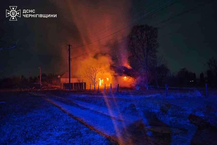 Более 200 дронов и 93 ракеты. Зеленский заявил об «одном из самых масштабных ударов» по энергетике Украины