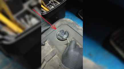 Правда ли, что под значком Škoda прячется Volkswagen? Тиктокер проверил миф и собрал 6 млн просмотров