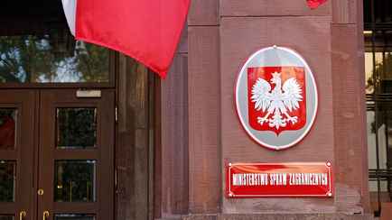 Польша отозвала посла из Венгрии из-за бежавшего туда бывшего замминистра