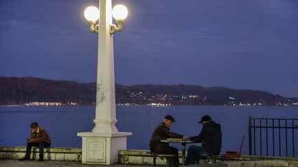 «Похоже на блокаду» — В Абхазии из-за дефицита энергии закрыли школы и детские сады