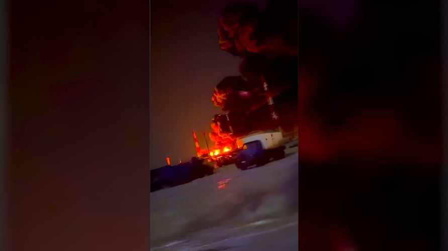 Беспилотники атаковали нефтебазу в российском Орле