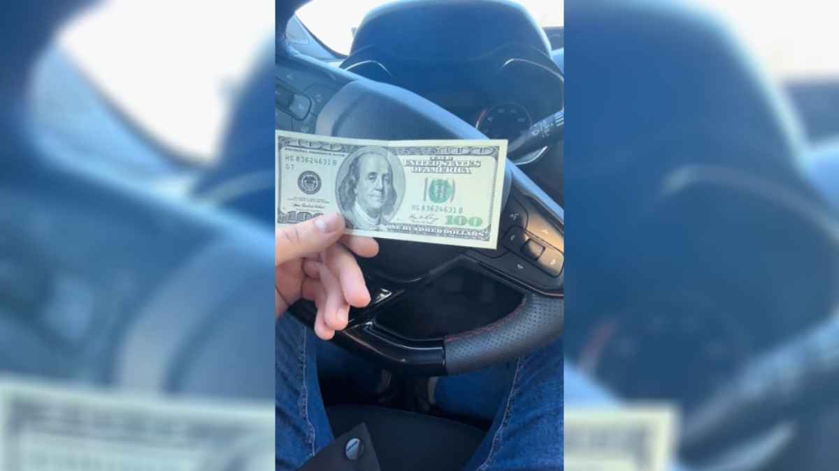 "Очередные игры" - Белорус пожаловался на отказ банка обменять доллары. Комментаторы в TikTok дали лайфхаки