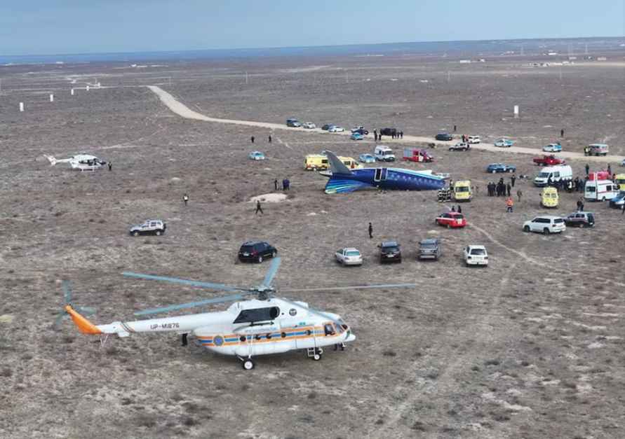 Власти Казахстана уточнили число погибших и выживших в крушении самолёта Embraer ERJ-190