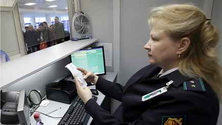 Совмин разрешил гражданам 67 стран выдавать электронные визы в Беларусь