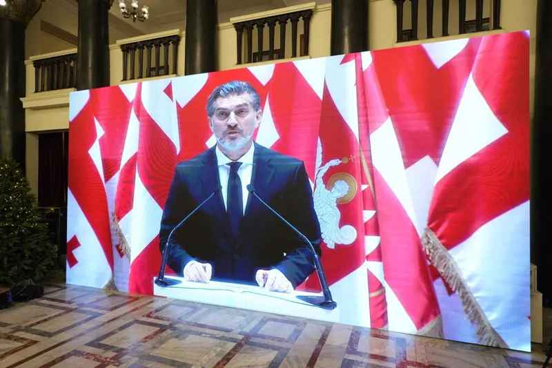 Бывший футболист Кавелашвили принес присягу президента Грузии. Что заявила оппозиция?