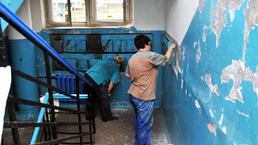 Когда белорусов обяжут заплатить за ремонт подъезда против их воли? В ЖКХ назвали один случай