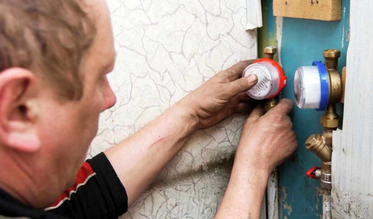 "Белводоканал" призвал белорусов "немедленно положить трубку", если незнакомцы предлагают заменить счётчики