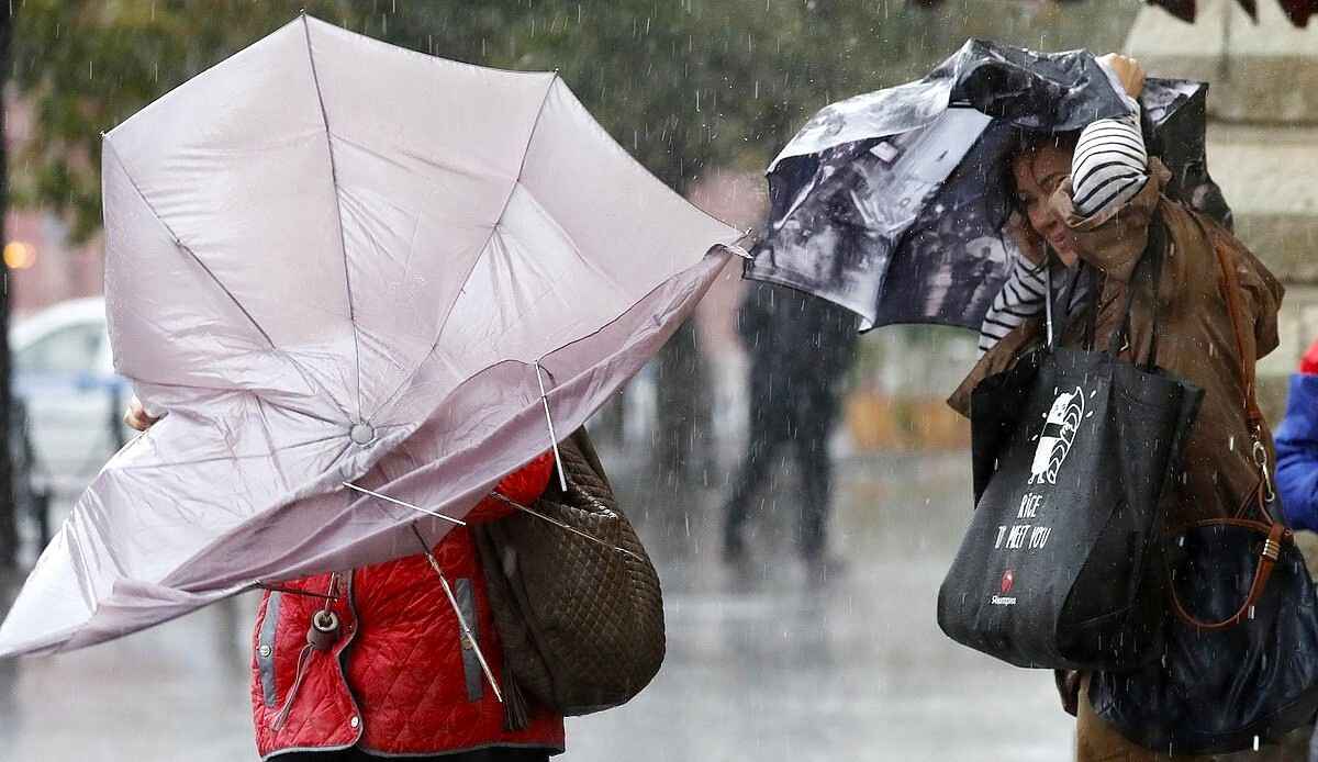 До -9°С и метель. Синоптики предупредили белорусов о "сильном порывистом ветре". Где зафиксировали настоящий шторм?