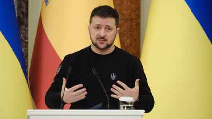 «Помочь Словакии» — Зеленский заявил, что Украина готова к транзиту газа в Европу. Но не из России