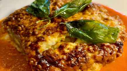 Эти слоёные голубцы не потребуют заворачивания в капусту. Нашли вкусный экспресс-метод приготовления любимого блюда