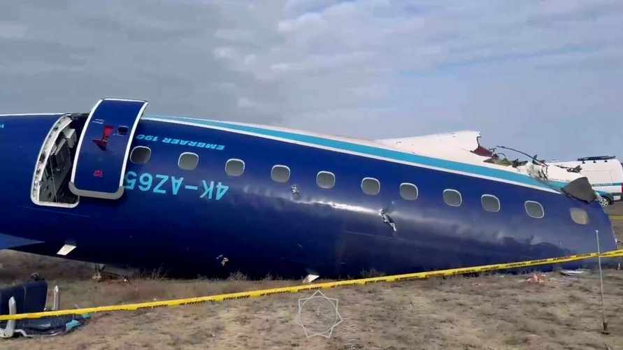 В России опубликовали свою расшифровку переговоров пилотов разбившегося самолёта «Азейбарджанских авиалиний»