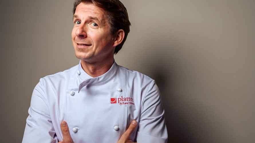 Польский шеф-повар Кароль Окраса