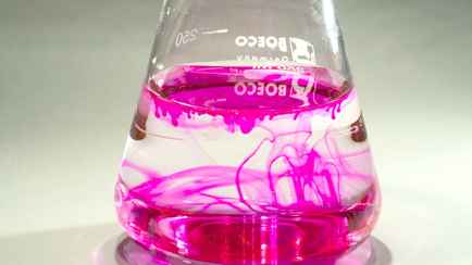 Может вызвать рак? В США запретили использовать в продуктах популярный пищевой краситель