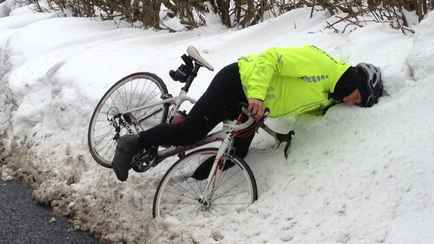 Штраф — 42 рубля. В ГАИ напомнили, когда белорусам за езду на велосипеде зимой грозит «административка»