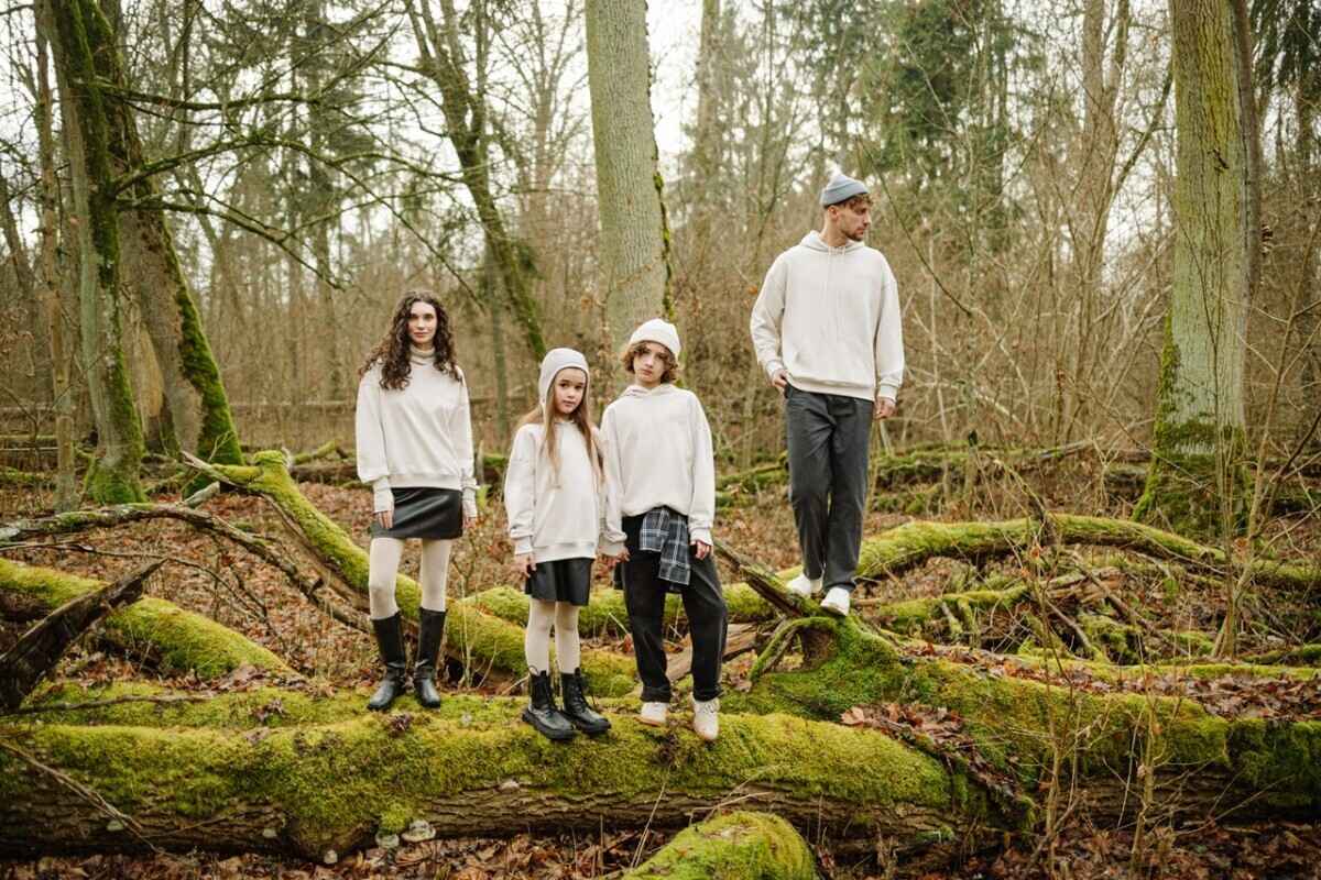 «Сумерки» по-белорусски» - В Сети оценили новую коллекцию Mark Formelle, вдохновленную Беловежской пущей