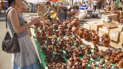 Самозанятые белорусы могут продавать свои товары в магазине? МНС объяснило, когда не нарушат закон