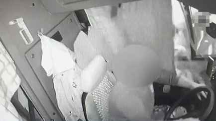 Минчанин разбил стекло автобуса. Как так вышло?