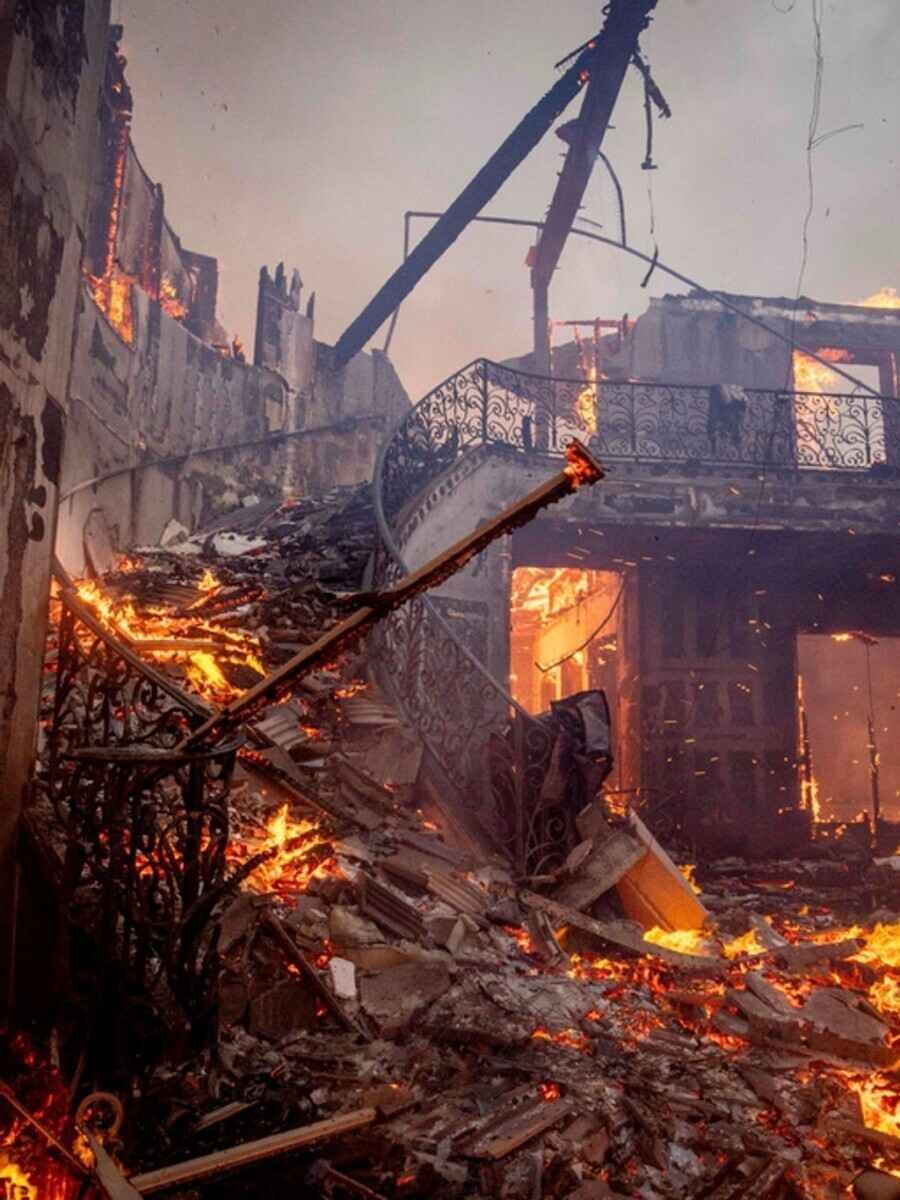 Пожары превратили Лос-Анджелес в «апокалиптическую пустошь». Домов лишились десятки голливудских звёзд