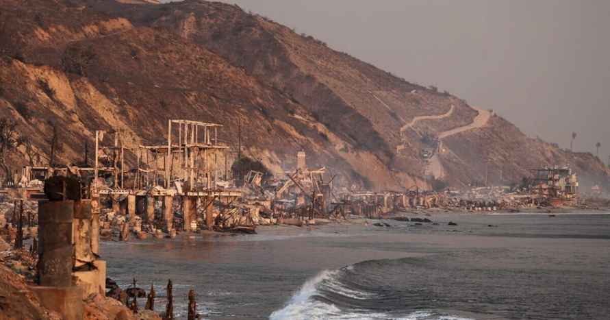 До 150 млрд долларов. В США оценили экономический ущерб катастрофических пожаров в Калифорнии