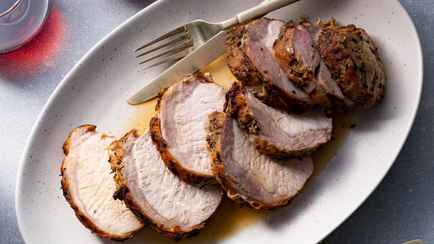 Свинина из духовки больше не будет жёсткой. Эти 3 продукта и секретный трюк заставят её таять во рту