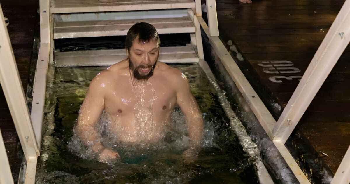 Где на Минщине окунуться в прорубь на Крещение? Собрали все адреса и рекомендации от МЧС