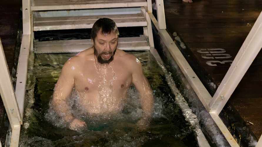 Где на Минщине окунуться в прорубь на Крещение? Собрали все адреса и рекомендации от МЧС