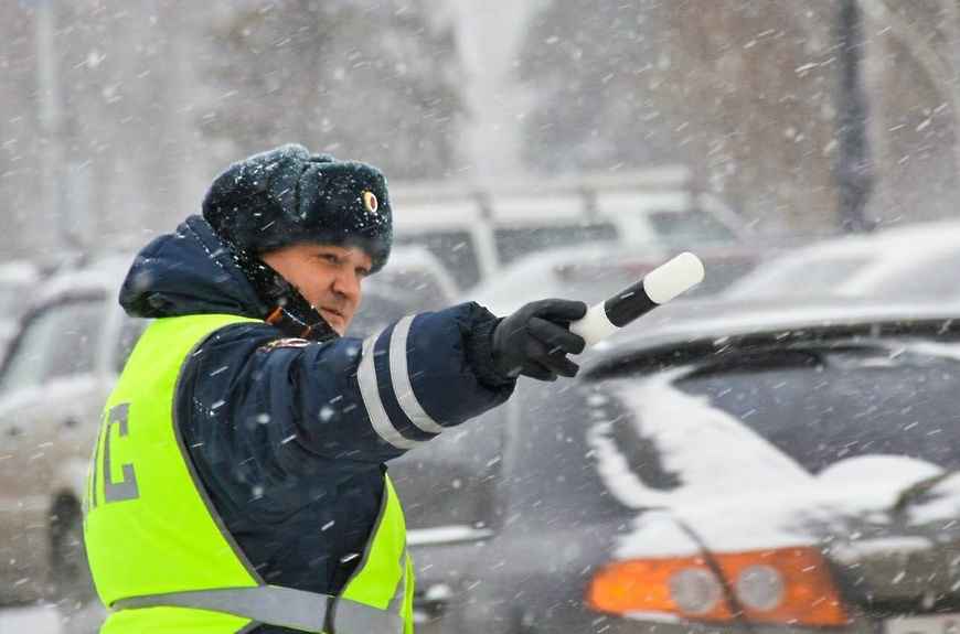 В России предложили штрафовать водителей не только за телефон в руках. К чему приготовиться белорусам-путешественникам?
