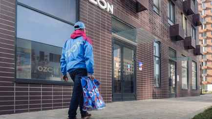 Ozon начал проверку своего ассортимента после того, как белорусские прокуроры нашли там «экстремистские» товары