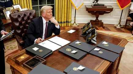 «Посмотрим, как пойдут дела» — Трамп не исключил новые санкции против России и поставки оружия Украине