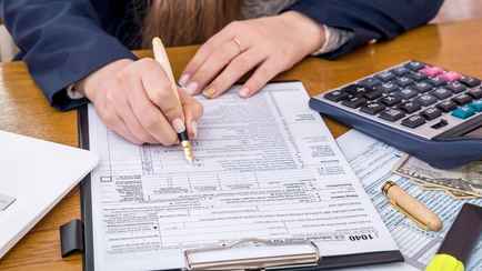 Следователи обвинили двух белорусов в неуплате налогов на 4 200 000 руб. Какое наказание грозит?