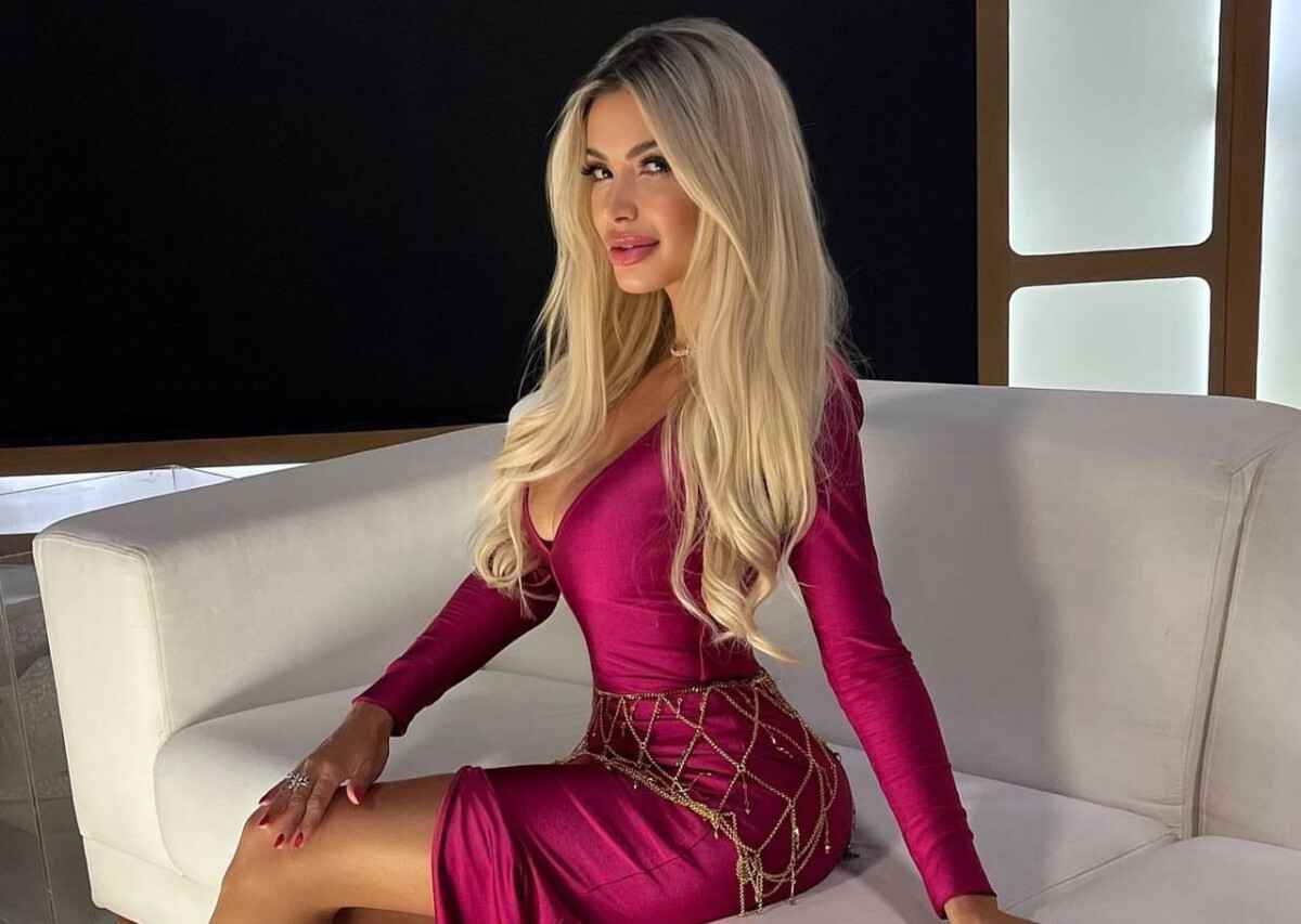 «Я самая красивая женщина в мире» — Звезда Playboy потратила на пластику более $900 тыс. На что пожаловалась?