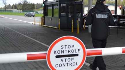 Таможня Литвы пообещала передать конфискованные на границе с Беларусью авто Украине